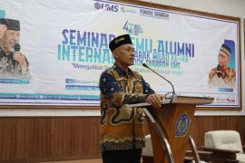 Seminar Internal dan Temu Alumni semarakkan milad ke-43 Pondok Hajjah Nuriyah Shabran UMS