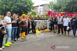 Hipmi Peduli dan HLC ambil bagian pada kebersihan lingkungan di Solo