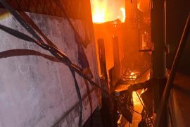 Kebakaran hanguskan 14 rumah dan satu usaha konveksi di Tambora