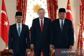 Menlu Turki dan Menlu Iran bahas cara redakan ketegangan
