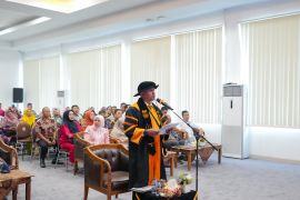 Bupati Solok peroleh gelar doktor honoris causa