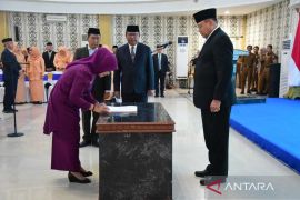 Gubernur Gorontalo lantik 25 pejabat pimpinan tinggi pratama