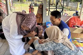 Kemenkes rawat 31 pasien IGD-gencarkan vaksinasi campak di Pidie Jaya