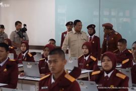 Presiden cek langsung fasilitas siswa