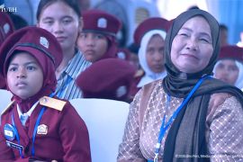 Pesan Prabowo untuk siswa Sekolah Rakyat: Angkat martabat keluargamu