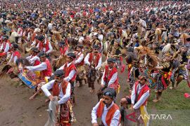 Tari Jaran Kepang dibawakan 3.000 pelajar di Temanggung