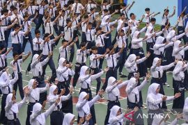 Hari pertama masuk sekolah pascalibur semester