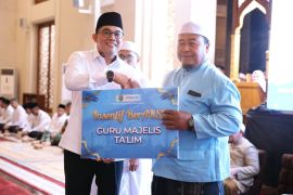 Bupati tanah Bumbu upayakan kesejahteraan guru ngaji