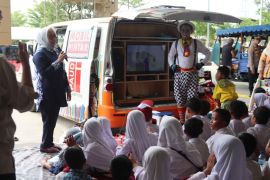 Askrindo salurkan dukungan bagi perempuan dan anak di Muara Angke