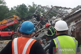 Korban tewas akibat TPA runtuh di Filipina  bertambah jadi 8 orang