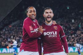 West Brom menang adu penalti kontra Swansea