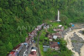 Antrean panjang jalur buka-tutup Lembah Anai