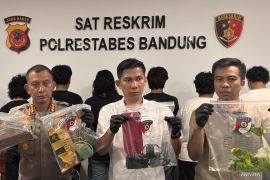 Polrestabes Bandung bekuk penganiaya lansia berujung tewas