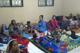 Seribuan warga di Tangerang mengungsi akibat banjir