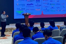 OJK Sulselbar dan Unismuh Makassar dorong literasi keuangan syariah