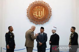 Menhan kunjungi Masjid Soeharto di Sarajevo