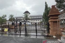 Gagal bayar Jabar Rp621 miliar dinilai akibat Kadis "membahayakan" KDM