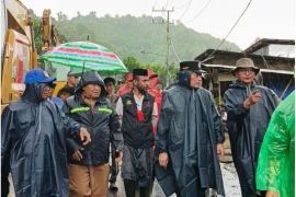 Pemprov Malut pastikan penanganan cepat korban banjir Halmahera Barat