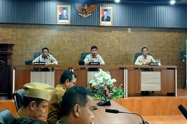 Pemkab Barito Utara tanggapi kelangkaan BBM dan elpiji 3 kg