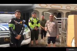 Ketua DPRD Kalsel tinjau banjir di HSU