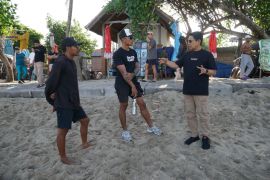 Pemkab Badung Bali mulai tata pasir Pantai Kuta