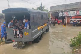 Pemkab Lamongan tetapkan status tanggap darurat banjir Bengawan Jero