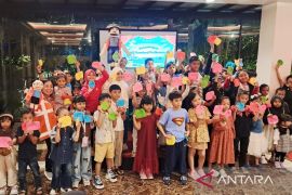 Terminal Petikemas Surabaya tumbuhkan literasi kepada anak-anak