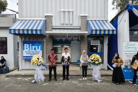 Depo Air Minum Biru perluas pasar lewat konsep kontainer