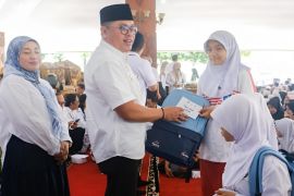Bank Jateng dukung pendidikan ratusan anak yatim Magelang