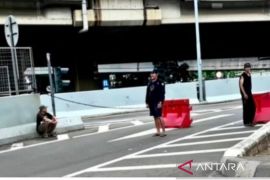 Polisi tangkap 6 "Pak Ogah" karena pungli di "exit" Tol Rawa Buaya