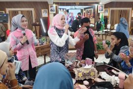 PKK HSS-DPRD Kalsel kolaborasi gelar Beauty  Class berdayakan perempuan