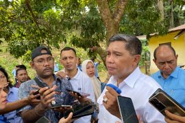 Pemkot Ambon pastikan tindak tegas dan tutup perusahaan buang sampah ilegal di Ahuru