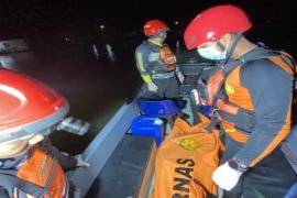 Operasi SAR ditutup setelah santri tenggelam di Sungai Martapura ditemukan