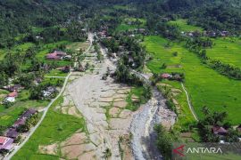 Banjir Sumatera dipicu siklon Tropis ekstrem bukan sawit