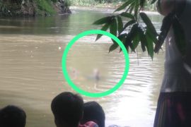 Polisi selidiki temuan mayat tanpa identitas di aliran Kali Ciliwung
