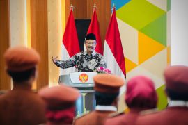 Mensos ajak wali asrama Sekolah Rakyat Jatim berikrar kerja sepenuh hati