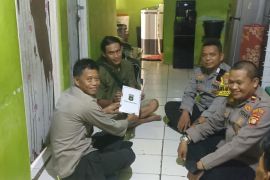 Polisi santuni keluarga anak disabilitas yang tewas saat banjir di rumahnya