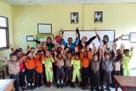 Dari UMS ke pedalaman Maluku, kisah Dokter Ferianis perjuangkan hak kesehatan masyarakat terpencil