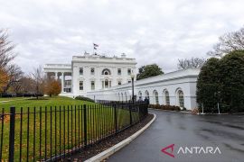 Politik dan Perdamaian: Menlu AS Bersama Menantu Trump di Dewan Gaza