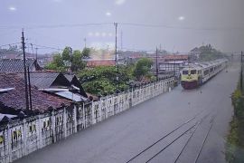 145 penumpang KA Ciremai dialihkan ke KA Harina imbas banjir Pantura