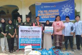 BKPRMI Sulsel - Labusel salurkan bantuan bencana di Tapsel