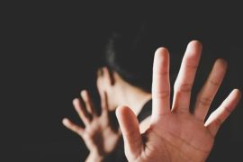 Broken Strings dan luka yang disenyapkan