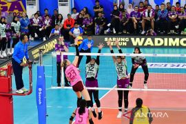 Phonska Plus menumbangkan juara bertahan Pertamina Enduro