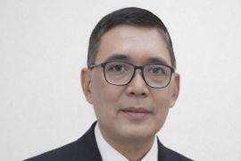 Dari kegelisahan ke ikhtiar bersama: Transformasi Lembaga Kebudayaan Surabaya, Tanggapan terhadap tulisan Chrisman Hadi