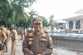 Pemkot Palembang amankan enam pengamen di Taman Kambang Iwak