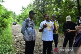 Pemkab Sumedang mengalokasikan Rp36 miliar perbaiki Jalan Burujul--Sanca