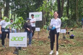 Acer Indonesia kelola 3 Ton e-waste dan menanam 2.000 pohon program sayangi bumi