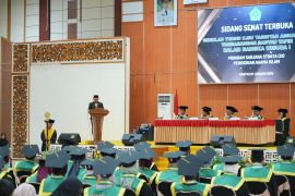 Bupati Tapin nilai lulusan STIT Assuniyah perkuat SDM daerah