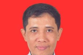 Membaca arah industri media, praktik jurnalistik, dan  new authoritarian market-statism