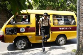 Pemkot Madiun manfaatkan 20 angkot untuk angkutan sekolah gratis